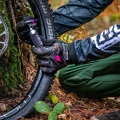 Pompka na naboje CO2 Muc-Off MTB Inflator Kit 25g