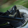 Zacisk hamulca tarczowego Shimano Deore BR-M6120 Post Mount (okładziny żywiczne)
