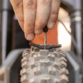 Łyżki do opon Crank Brothers S.O.S. Tire Lever + Plug Tool