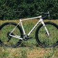 Rower gravel Accent Freak Carbon Apex biały