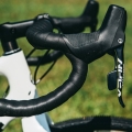Rower gravel Accent Freak Carbon Apex biały