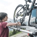 Bagażnik na tylną klapę Thule WanderWay 2 do VW T6 T6.1 California czarny