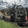 Bagażnik na tylną klapę Thule WanderWay 2 do VW T6 T6.1 California czarny