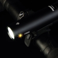 Lampka przednia Ravemen CR800