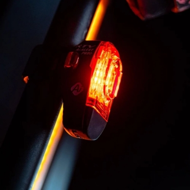 Lampka tylna Lezyne KTV PRO+ Ai Alert