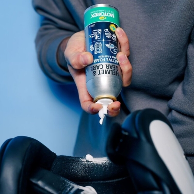 Środek do pielęgnacji kasków i sprzętu Motorex Helmet & Gear Care