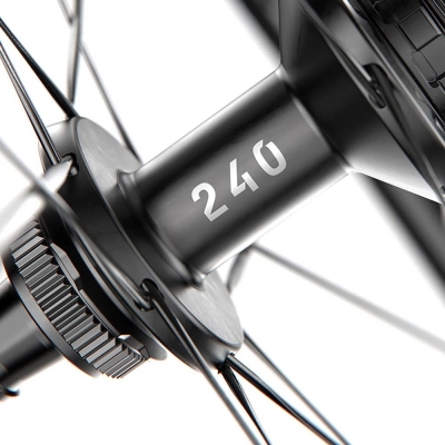 Koło przednie DT Swiss GRC 1400 Dicut DB 28