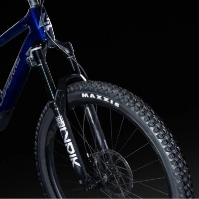 Rower MTB Lapierre Zesty CF 10.9 translucent hex blue
