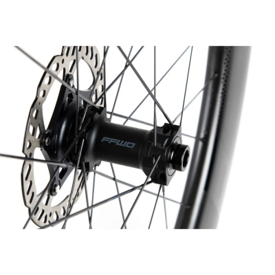 Komplet kół FFWD Ryot44 z szytkami Continental Giro Performance