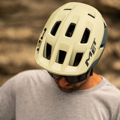 Kask rowerowy MET Terrae MIPS zielony