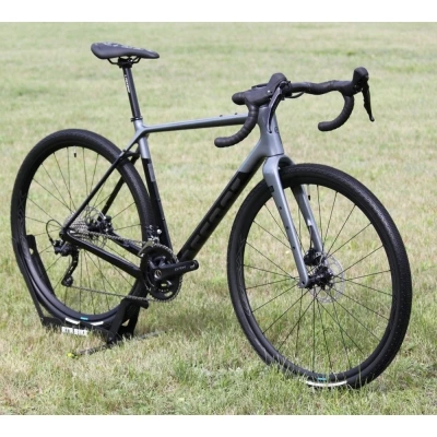 Rower gravel Accent Freak Carbon v2 GRX czarno-szary