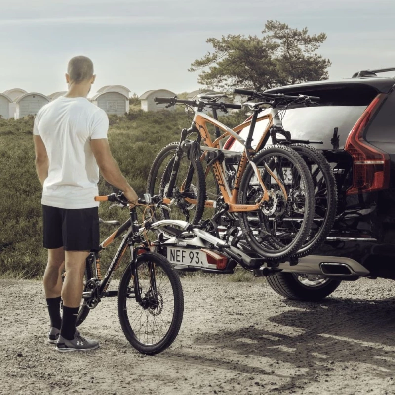 Bagażnik na hak Thule VeloCompact 926 na 3 rowery