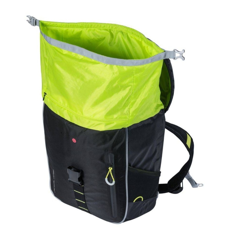 Plecak Basil Miles Daypack Nordlicht Hook On LED 17L czarny