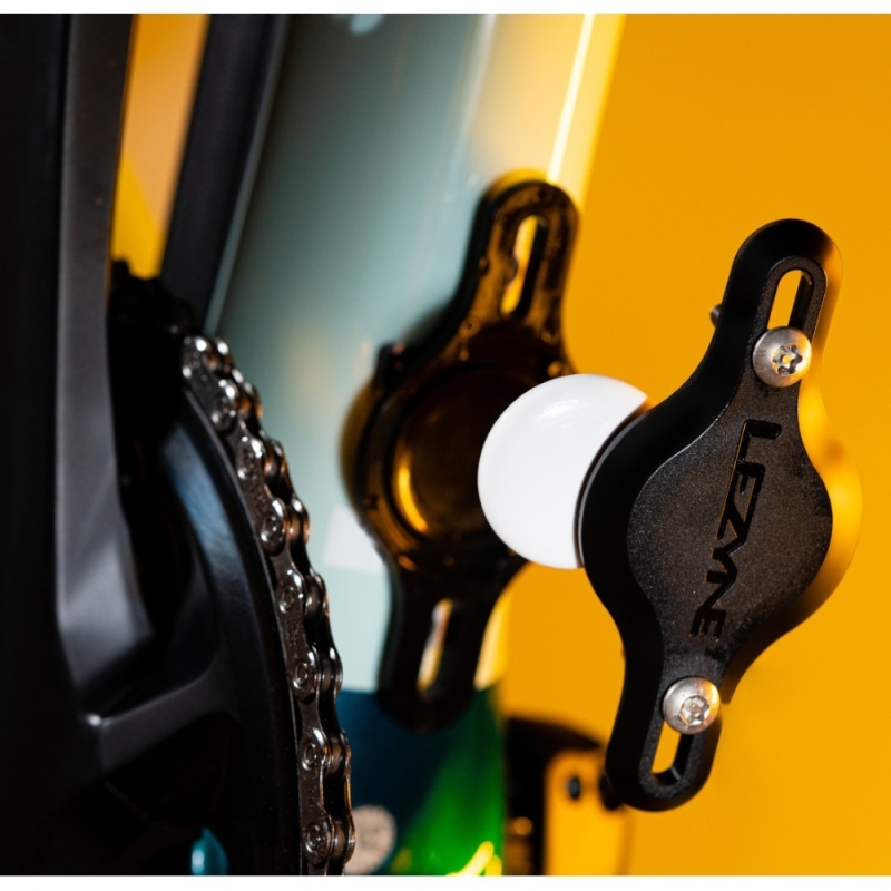 Uchwyt na lokalizator Lezyne Matrix Bike Tagger dla Apple AirTag