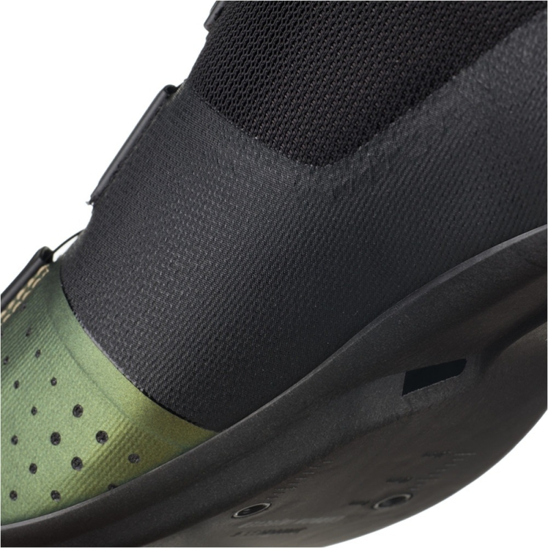 Buty szosowe Fizik Tempo Overcurve R4 Iridiscent Wide zielone