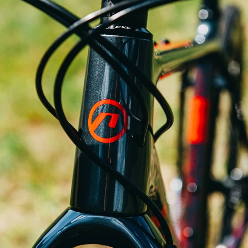 Rower gravel Accent Freak Carbon GRX grafitowy