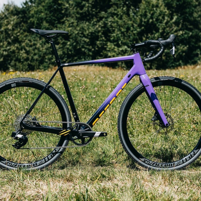 Rower gravel Accent CX-One Carbon Apex AXS fioletowo-czarny