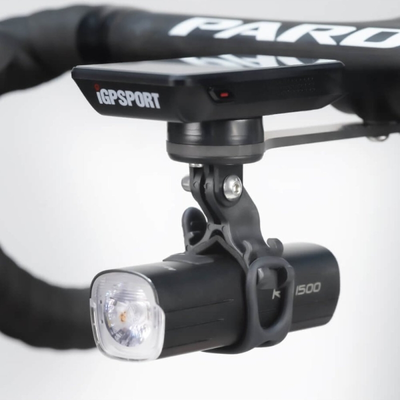 Lampka przednia iGPSPORT VS1200 + uchwyt M82
