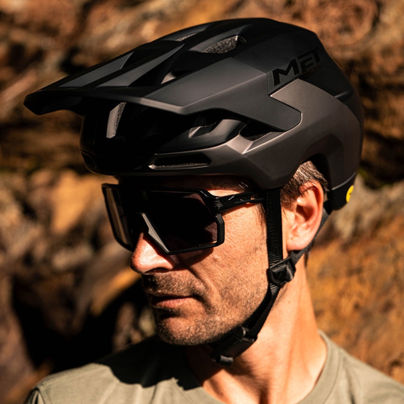 Kask rowerowy MET Revo MIPS AIR czarny mat