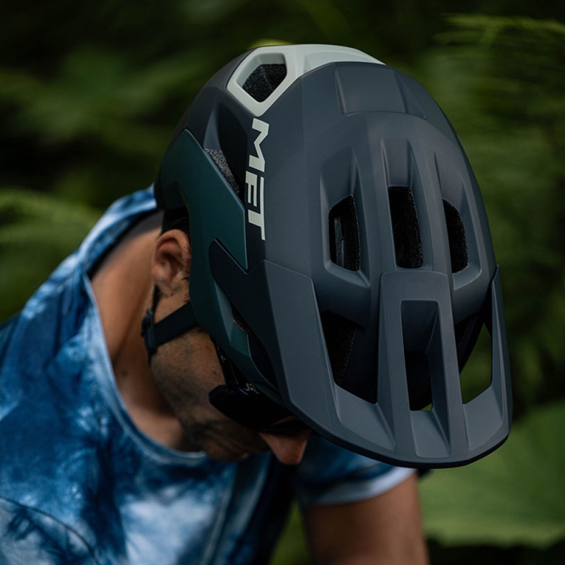 Kask rowerowy MET Revo MIPS AIR granatowy mat