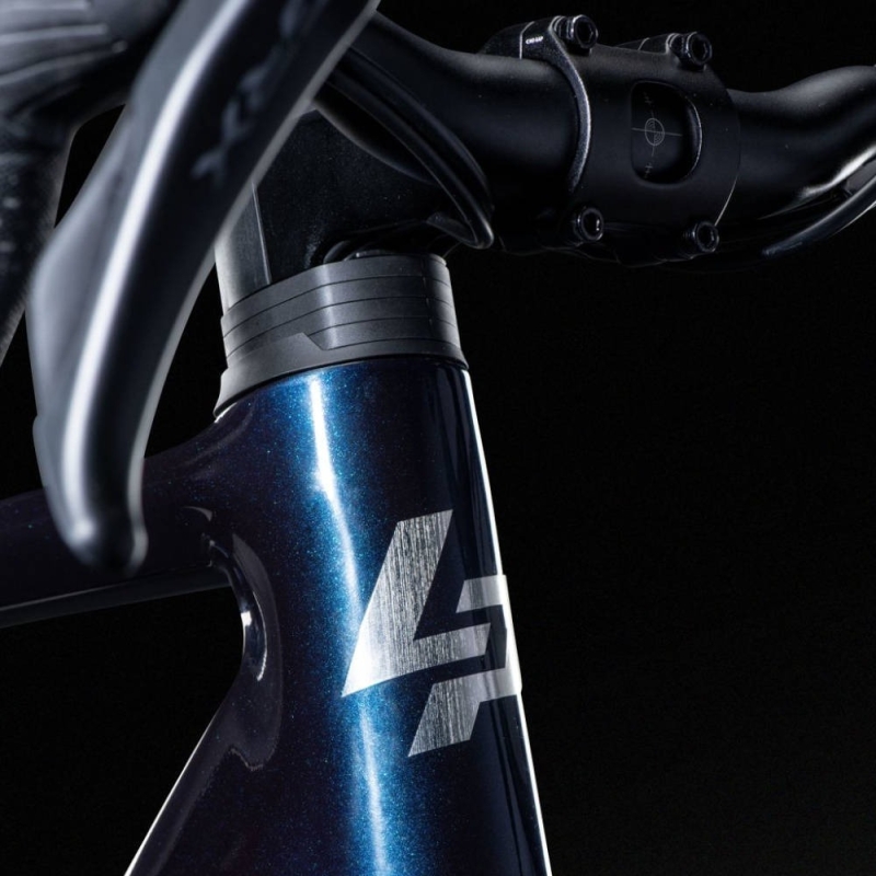 Rower gravel Lapierre Crosshill CF 5.0 crepuscule blue