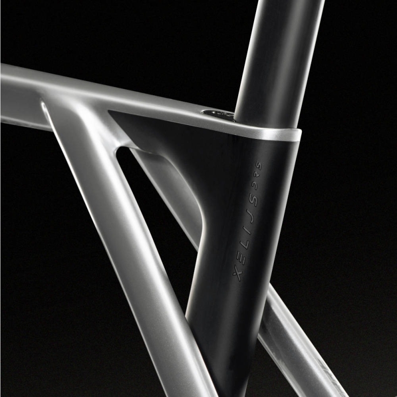 Rower szosowy Lapierre Xelius DRS 8.0 AXS chrome