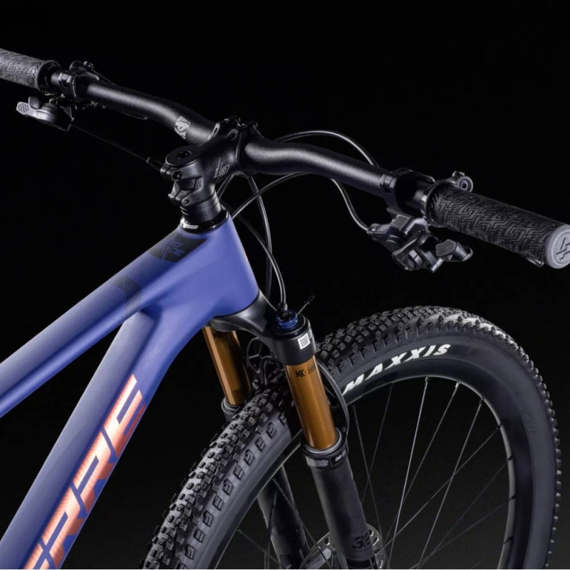 Rower MTB Lapierre Prorace CF 8.9 dark blue
