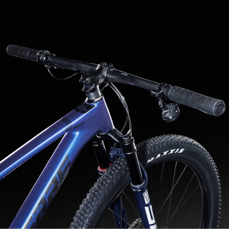 Rower MTB Lapierre Prorace CF 9.9 blue crush