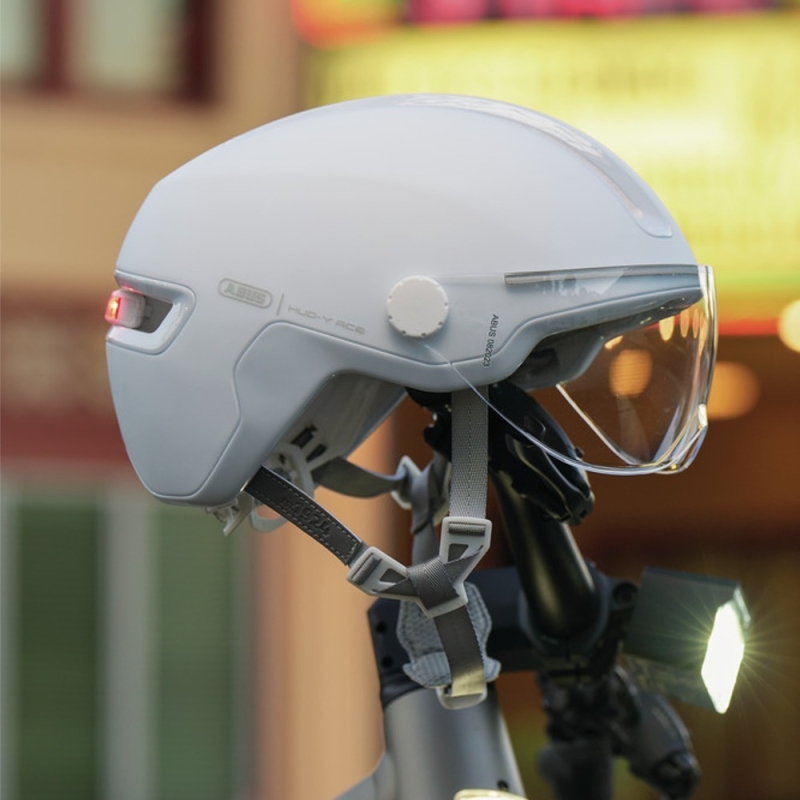 Kask rowerowy Abus HUD-Y ACE pure white