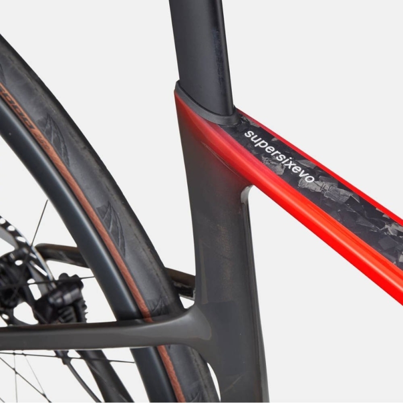 Rower szosowy Cannondale SuperSix EVO Hi-Mod 2 czerwono-czarny