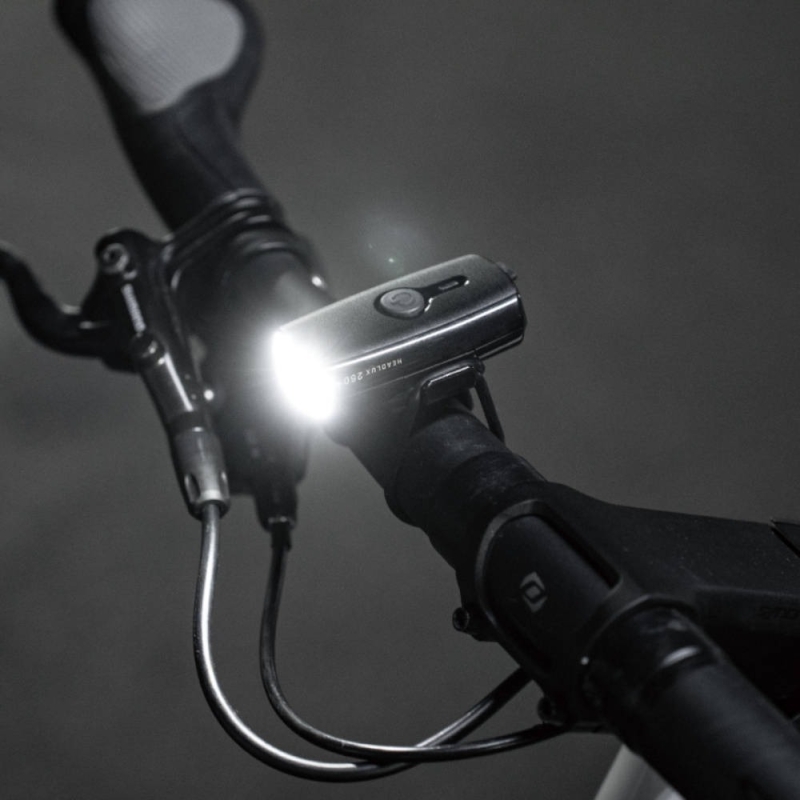 Lampka przednia Topeak Headlux 250+