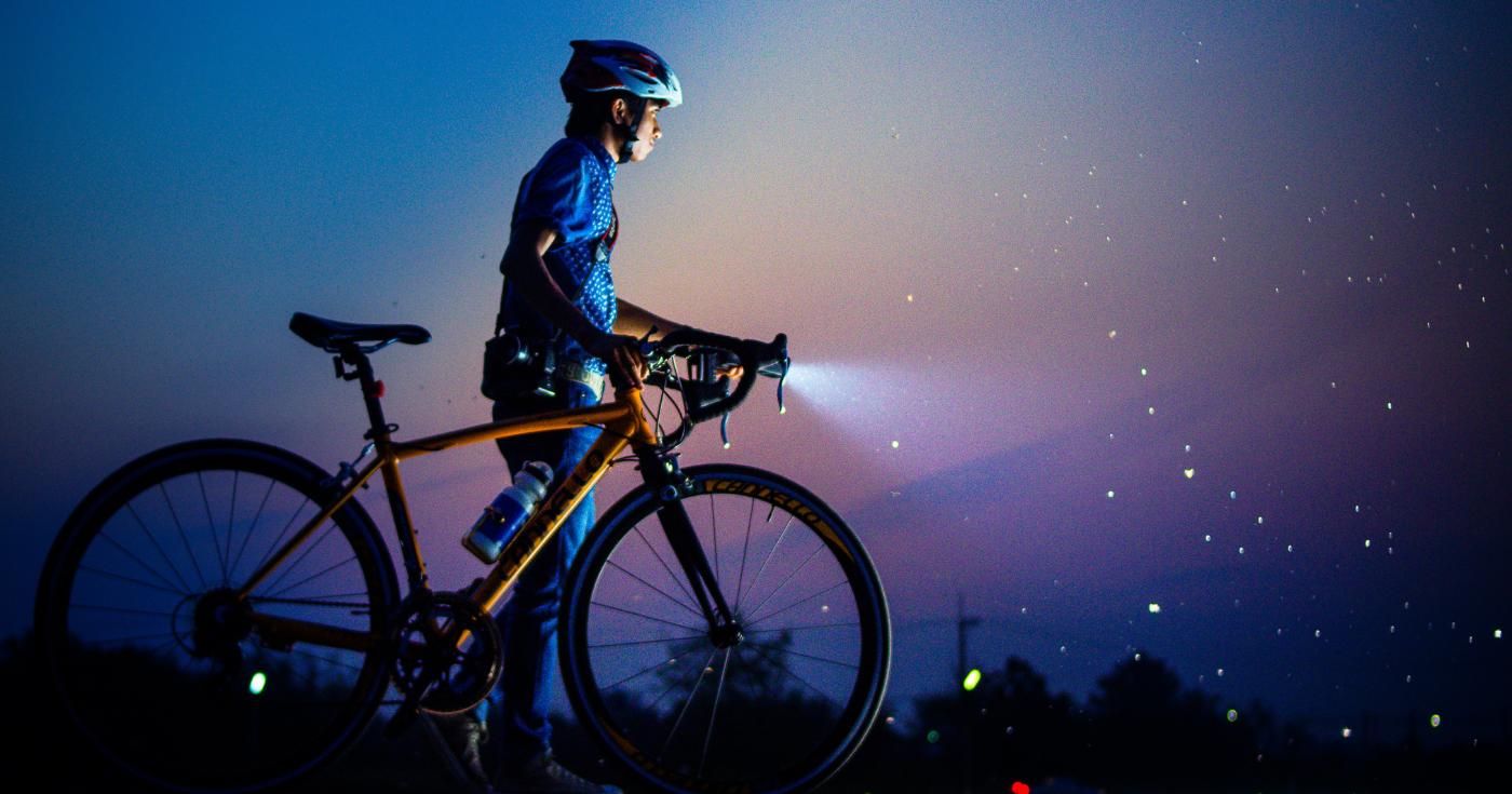 Mocne oświetlenie w rowerze gravelowym